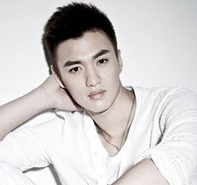 胖男人四方脸和发型搭配的各种图样 正方脸男