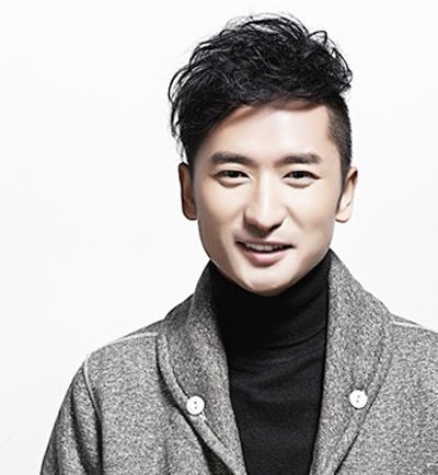 男生方脸适合的短发发型 男生方脸发型大全男