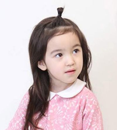 小女孩小辫子发型扎法 <em>儿童扎辫发型</em>