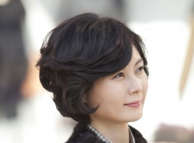 中年胖人圆脸烫发发型图片吧,如果你也觉得首页 女生发型 中老年发型