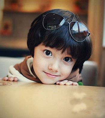 帅气的男宝宝短发发型 男宝宝个性锅盖头发型