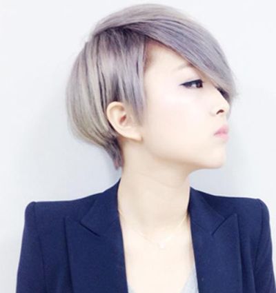圆脸适合什么非主流短发型图 短发圆脸非主流