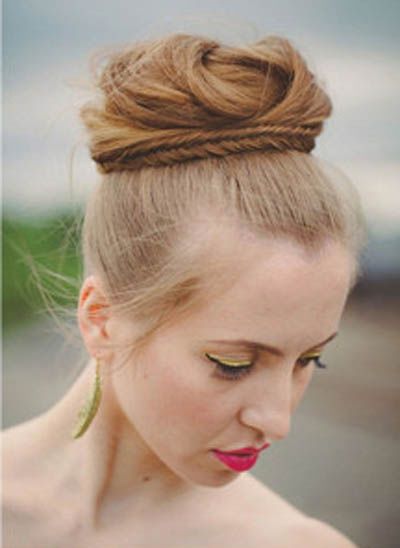 非主流丸子发型扎法 非主流蓬松丸子头发型设