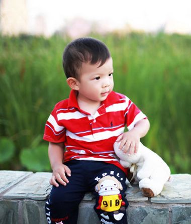 扁头<em>男童</em>适合<em>发型</em> <em>小男童短发型</em>(2)