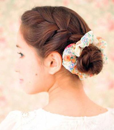 <em>头发</em>比较<em>碎</em>怎么盘成<em>花苞头</em> <em>头发</em>不长怎样盘花苞