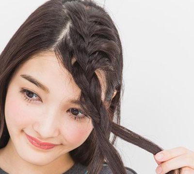 扎头发的方法图解-怎样扎头发简单好看-扎头发