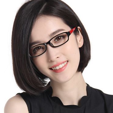 戴眼镜瓜子脸女生适合的短发发型 最新眼镜女生短发发型