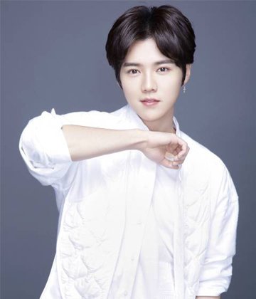 男生自然直发发型图片 男生直发中分发型