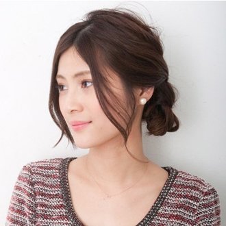 盘发步骤-简单盘发-韩式盘发图解-盘头发的方法