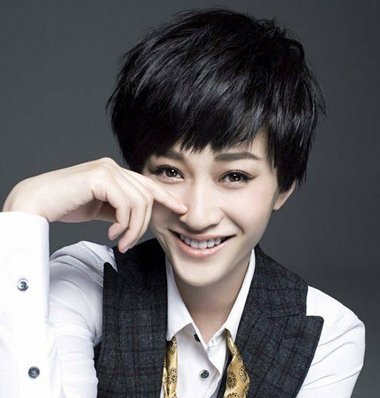 超短发型有哪些 最新女生超短发发型图片