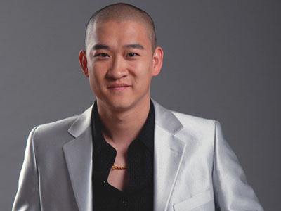 男士什么发型显得鼻子小 男生帅气发型梳法