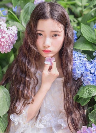 香香美发网-流行发型-脸型搭配-扎法步骤-男生