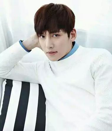 香香美发网-流行发型-脸型搭配-扎法步骤-男生发型-美发问答及视频图片