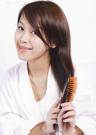 自己给自己梳头梳什么样的发型 给自己梳简单的发型(4)