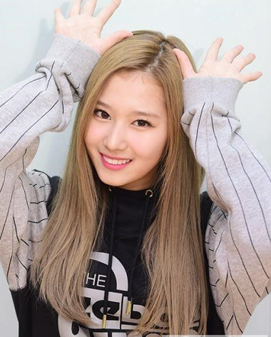 ʲô��ɫ�ľ���������Ư�� ����������ɫ