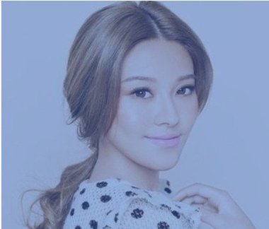 中长发不带刘海可以扎什么发型 韩式中分中长发发型扎法
