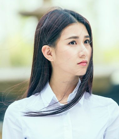 刘颖伦校花长发好甜 二十八岁未成年小脸发型纯爆