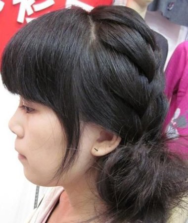 中短发+韩式蝎子辫 韩式小女生扎什么辫子+中短发