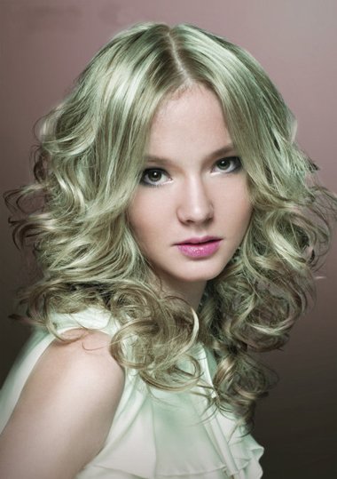 2018年流行剪锁骨处发型吗 流行发型的剪发