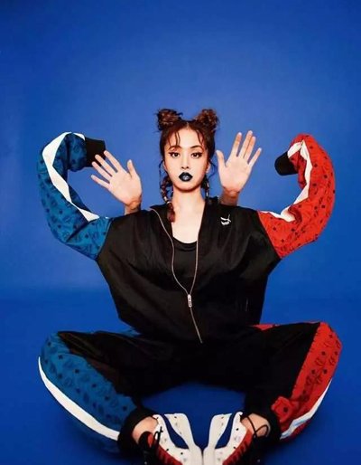 ��Щ����ͷһ���ļ������� ����ʱ�ֵ�����ͷ��������ͼƬ