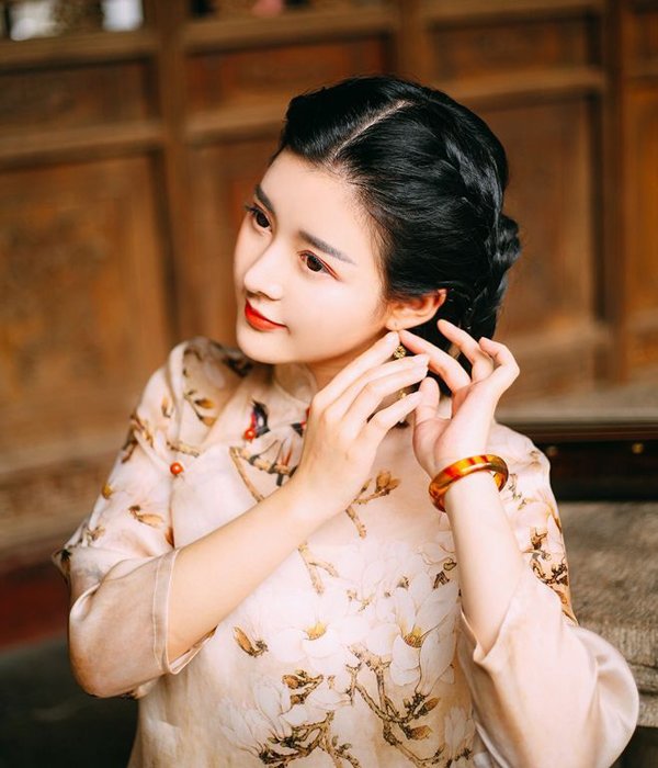 ����Ů�Ӵ���������ѡ���� �����ı෢��������ĺ�������