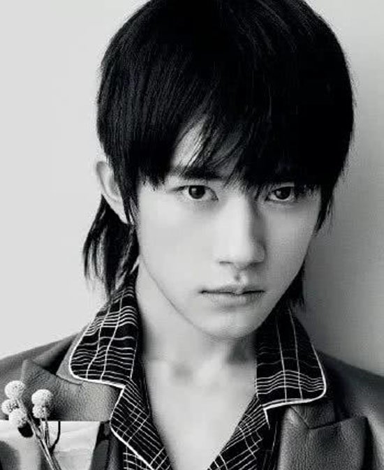 少年变鲜肉发型不变可不行 tfboys新潮有范的发型盘点