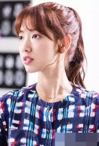 ר����������������β���� ��ʽ�߱��ų�Ů���������