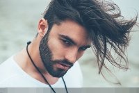 男生长头发怎样梳发型好看 西方男士适合的长头发图集