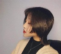 脸大额头窄你的发型够修颜吗 最新刘海烫发大脸的你选这几款准没错