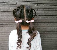 ����С�裬�Դ��ɰ����� ����ļ�Ů����������������˫��β�͹���