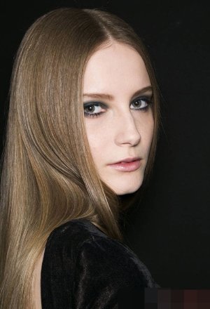 �з�ֱ��ʲô��ɫ�ÿ� Ů�񳬼����г�ͷ������