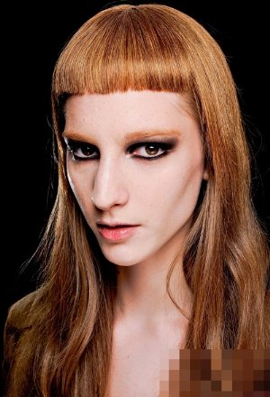 短刘海剪整齐好看吗 修剪可爱甜美的刘海及图解