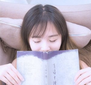 巴掌脸女生适合什么刘海 巴掌脸女生适合的刘海发型