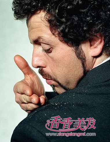 ͷƤм����ô�� ����Ԥ�����ʩ���ѩ���׷ɡ�