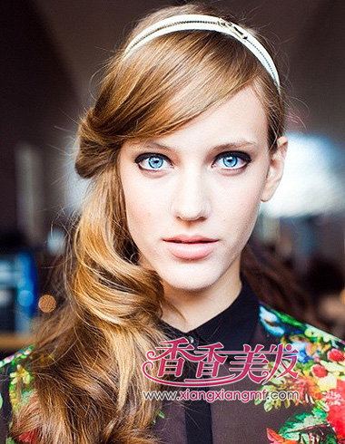 Բ������΢���� �ܳ�����С���Ӿ�