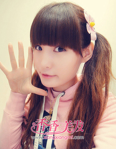 �ٱ�Ů��У԰����  �ഺ����ѧԺ��