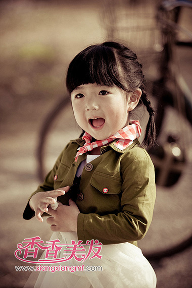 ����С�����ͯ����  Ѿͷ�����ȹ���