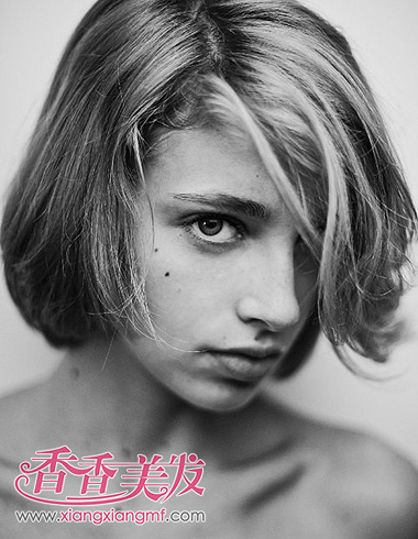 �����ڿ��г������� ����ʱ������Ů��