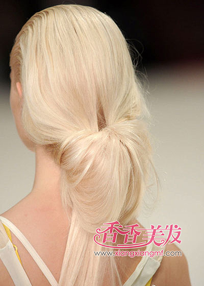 ���޳������� �����ɷ���Ů��