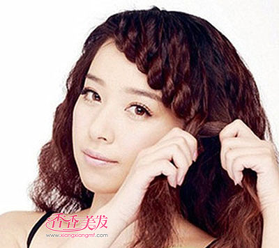 5����Ů�����黨���෢