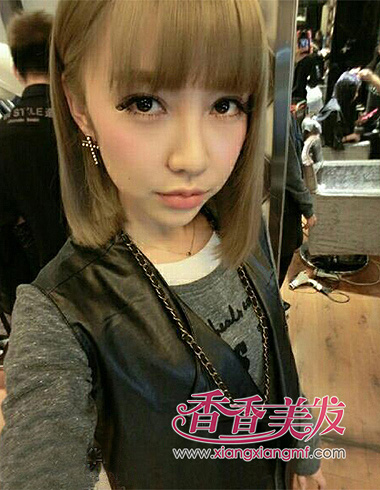 �ƹ�����ɫϵȾ������ ʱ�б�������Ů