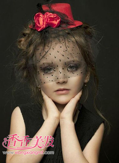 ͯģAngelina���ʹ󼯽� �Ź־����ʽ������