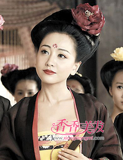 ���������졷���ع�װ��䷢�� �������ĳ�����Ů��