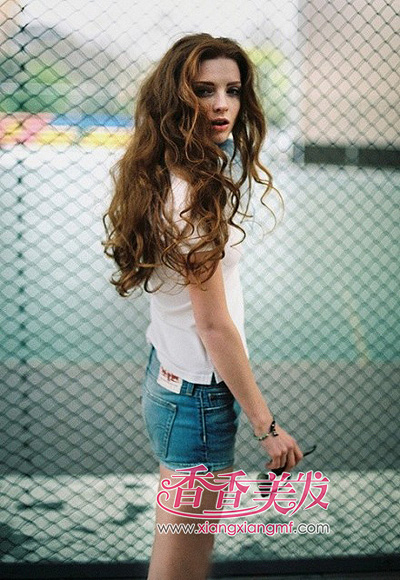 �ɷ������ų��̷� HOLDס�����Ů��