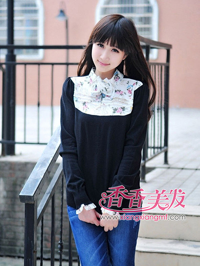 最新款长直发造型 简单的女生最美丽