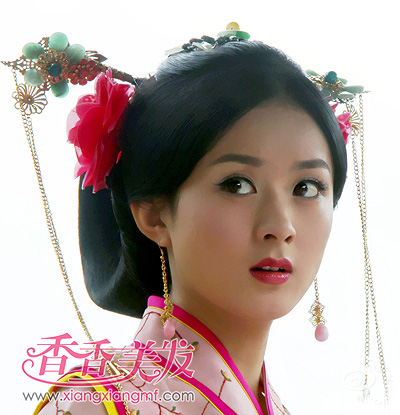 �崿Ů�Ƿ糾ŮLOOK ˭�������������Ļ���