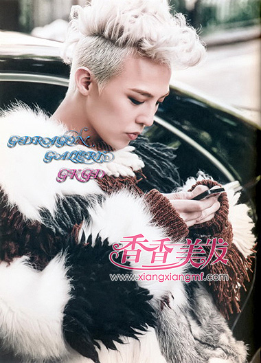 ��ʿ�����·��� Ī�����ݱ���ܲ�ͷ