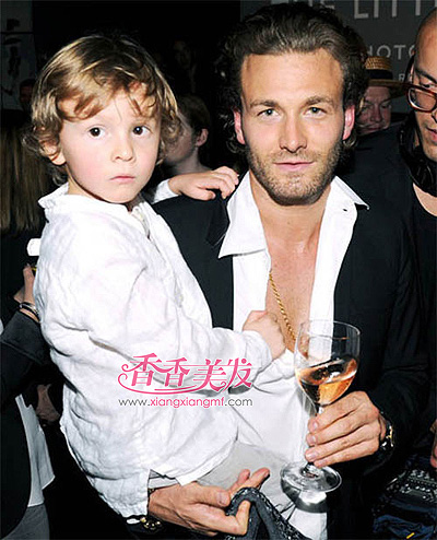 5�곬ģHudson Kroenig���;�ѡ �߹����Ŷ������ζ�