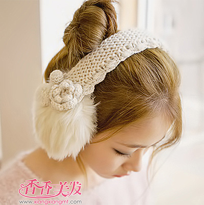 ����������ɫ���� ���ƶ��ճ��ƽ�ͷ