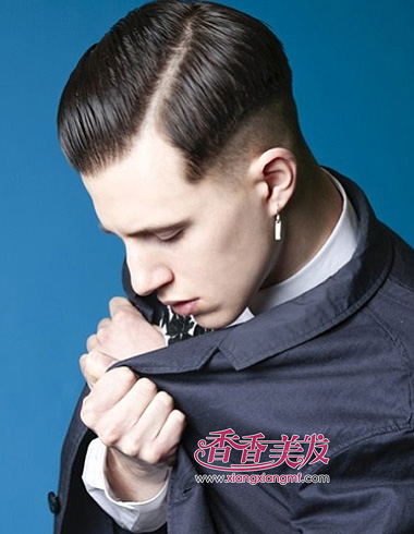 T̨�ϵİ�����¶ ʱ����ģ���ʶ̷�